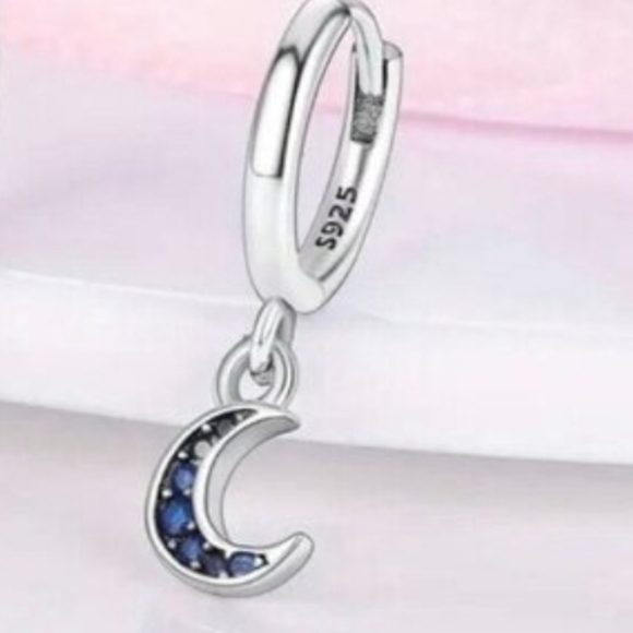 Moon & Star Earrings Sterling Silver Blue Rhinestone Small Hoop earring Trending - Picture 9 of 9